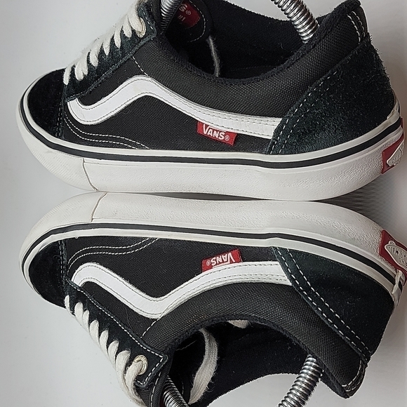 Men's Vans suede/canvas low top skate shoes - Picture 9 of 11